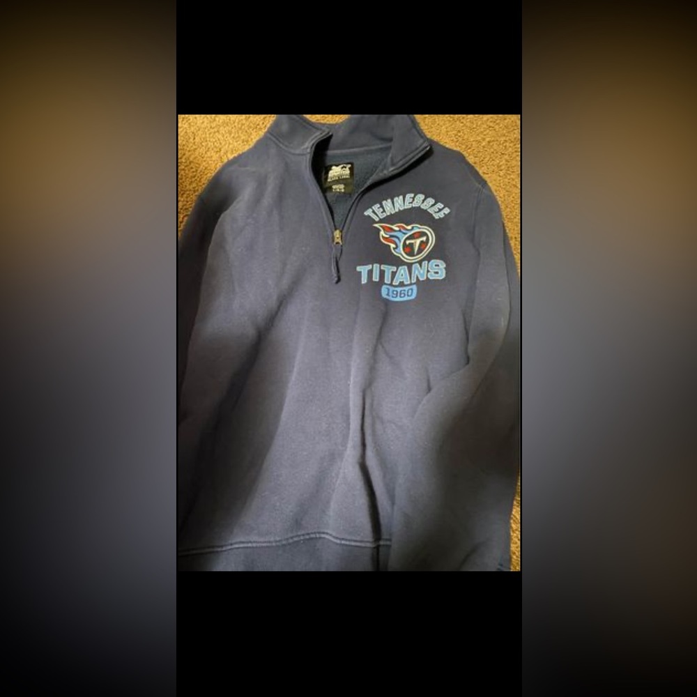 Tennessee Titans pull over